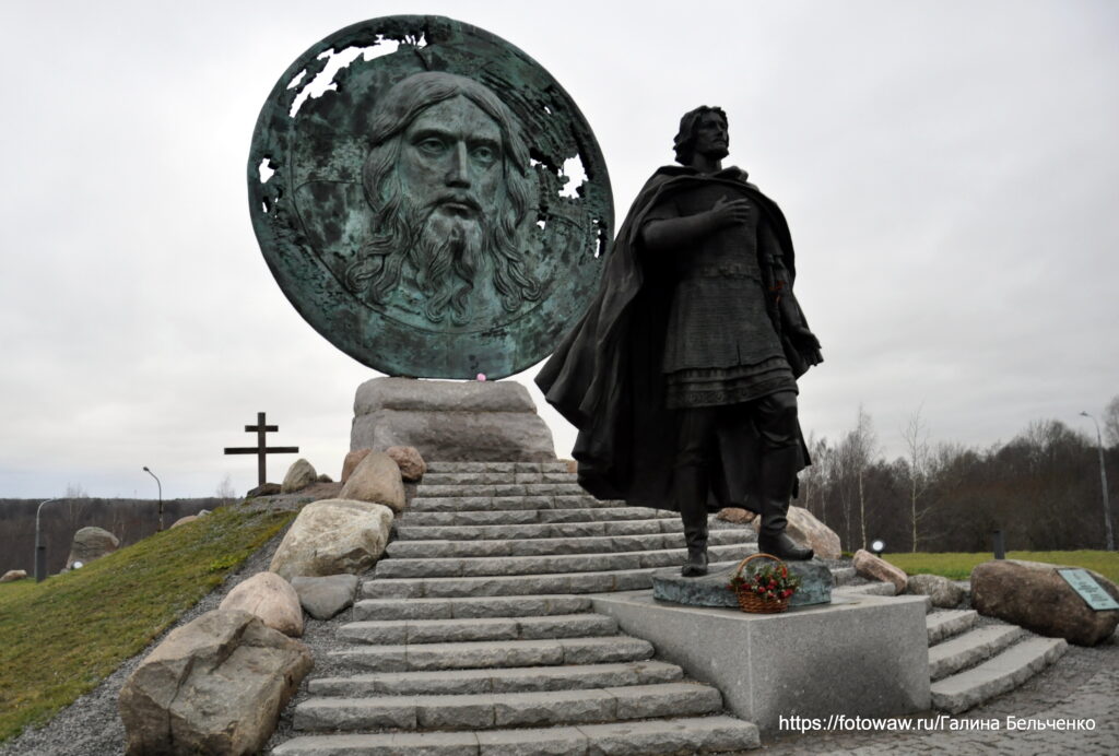 Памятник Александру Невскому в Саблино