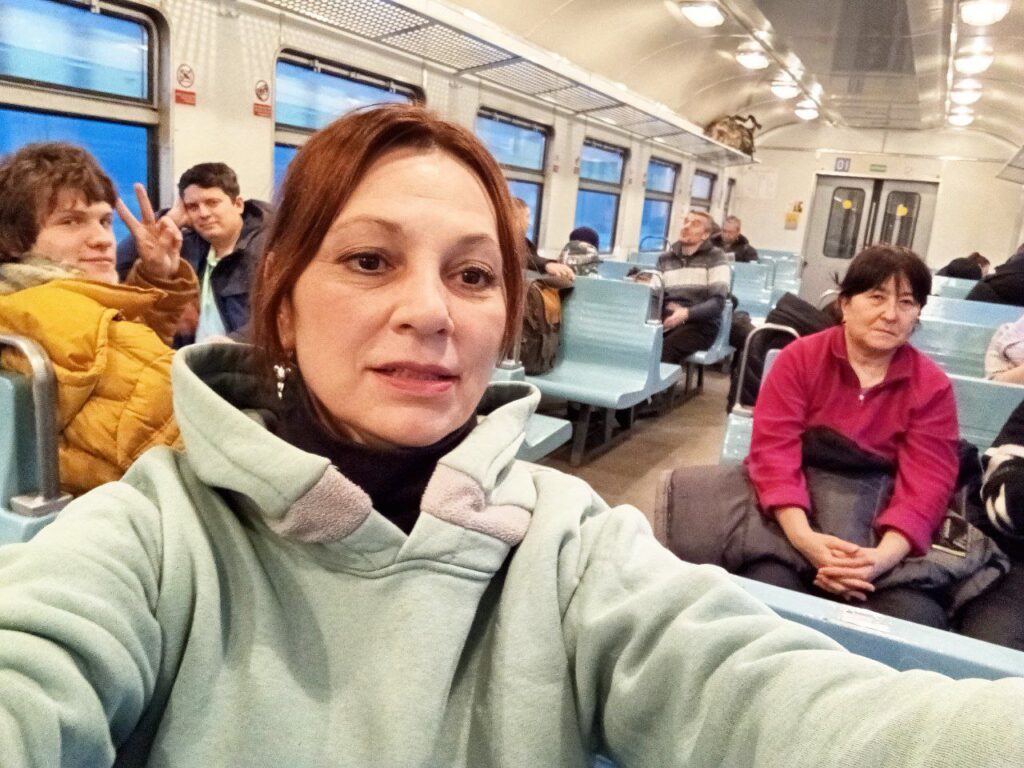 В электричке СПБ - Дибуны 01.01.2025