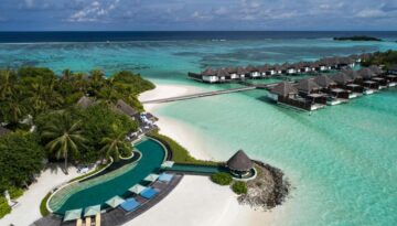 Four seasons resort maldives at kuda huraa 5 deluxe